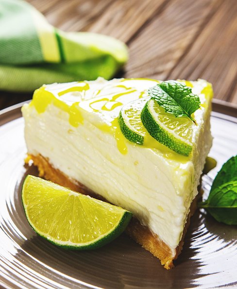 Zesty raw vegan lime cheesecake